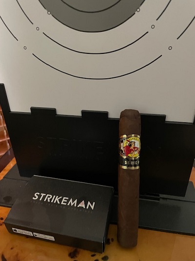 121524 diogenes La Gloria Cubana scaled.jpg